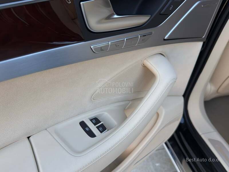 Audi A8 4.2 V8 FSI QUATTRO