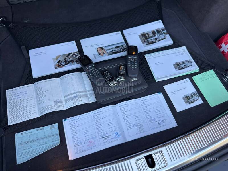 Audi A8 4.2 V8 FSI QUATTRO
