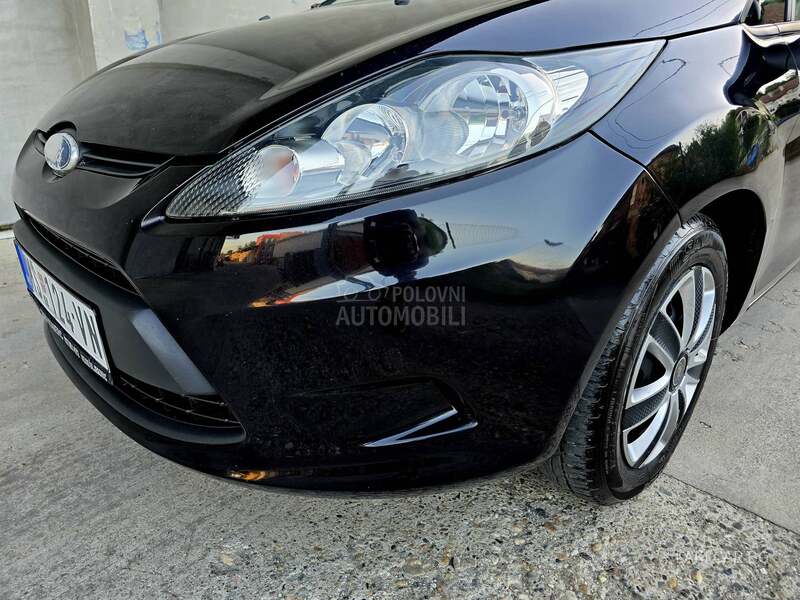 Ford Fiesta AUTOM 1.4 b