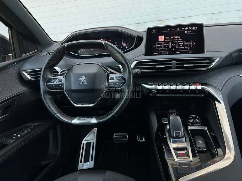 Peugeot 3008 GT LINE  PEUGEOT