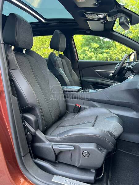 Peugeot 3008 GT LINE  PEUGEOT