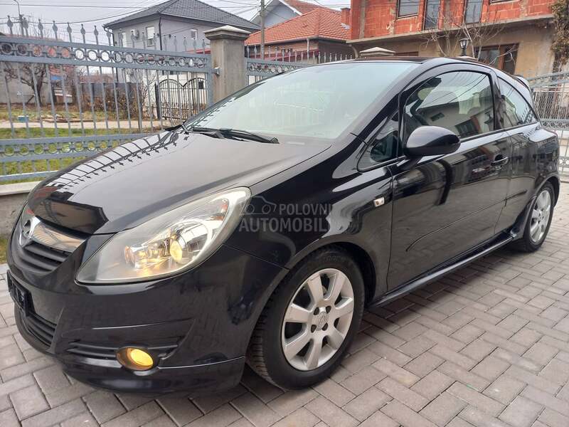 Opel Corsa D 1.4 COSMO CH NOVA