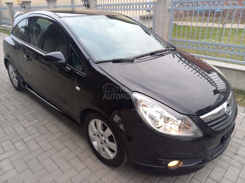 Opel Corsa D 1.4 COSMO CH NOVA