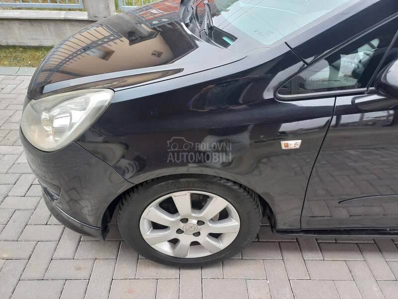 Opel Corsa D 1.4 COSMO CH NOVA