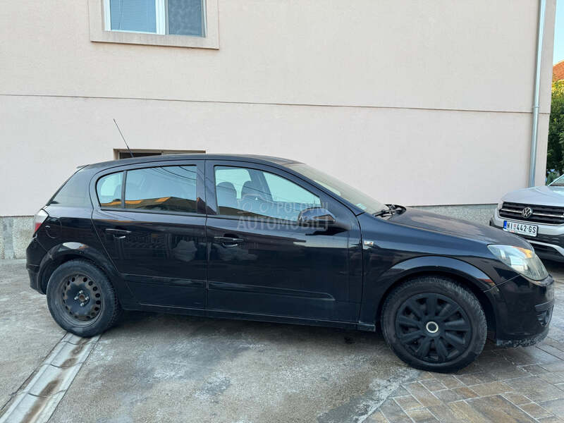 Opel Astra H 1.6 Twin Port