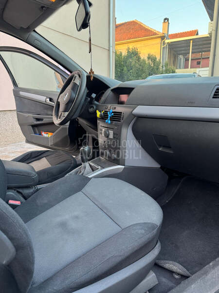 Opel Astra H 1.6 Twin Port