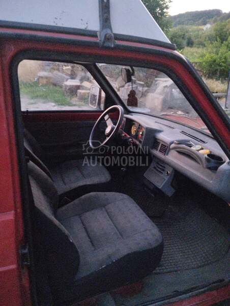 Zastava Poly 