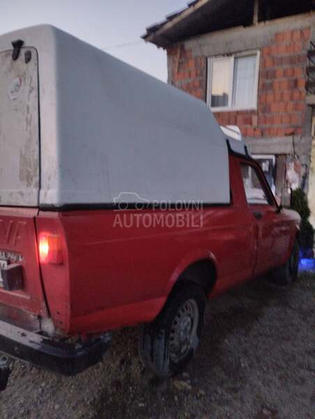 Zastava Poly 