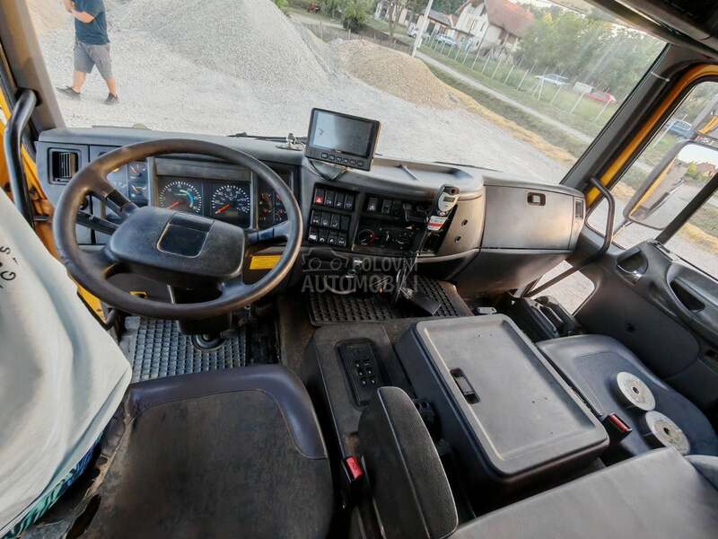 Volvo FL 220