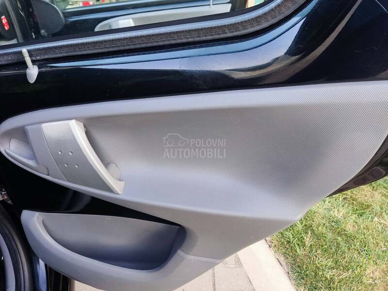 Toyota Aygo 1.0 B. RESTYLING