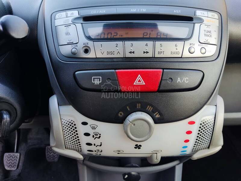 Toyota Aygo 1.0 B. RESTYLING