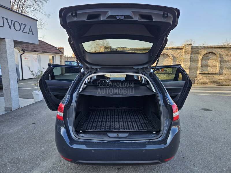Peugeot 308 F U L L  133HK