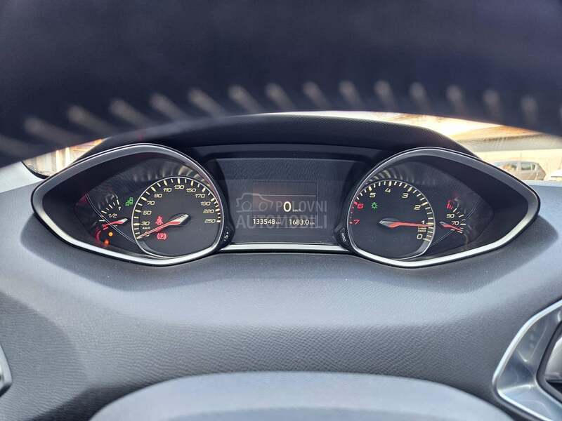 Peugeot 308 F U L L  133HK
