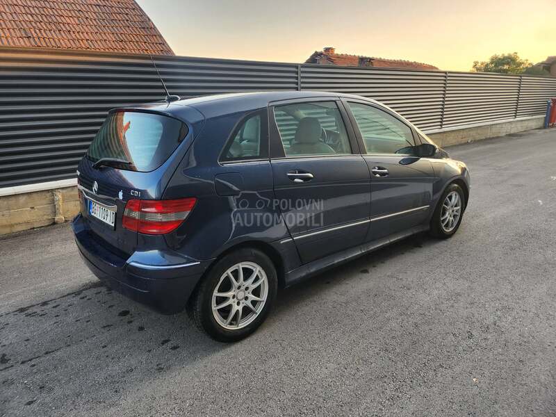 Mercedes Benz B 200 SPORT