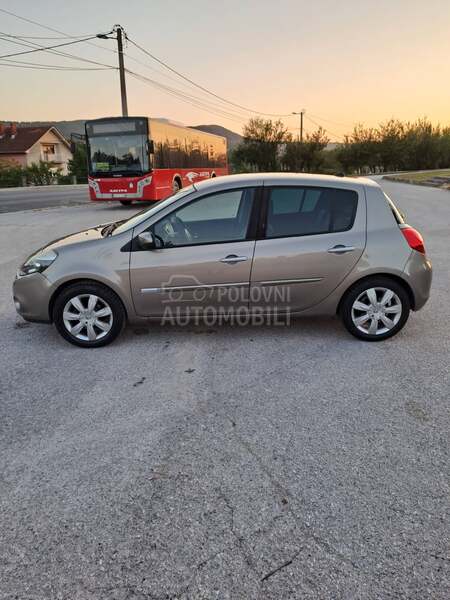 Renault Clio REDAK, ful oprema