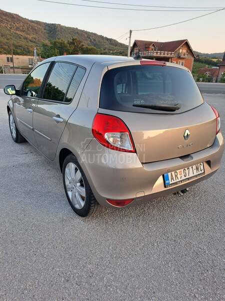 Renault Clio REDAK, ful oprema