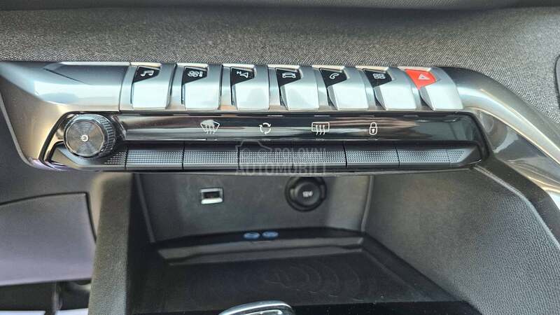 Peugeot 5008 TOTAL FUL/JEDYNSTVEN