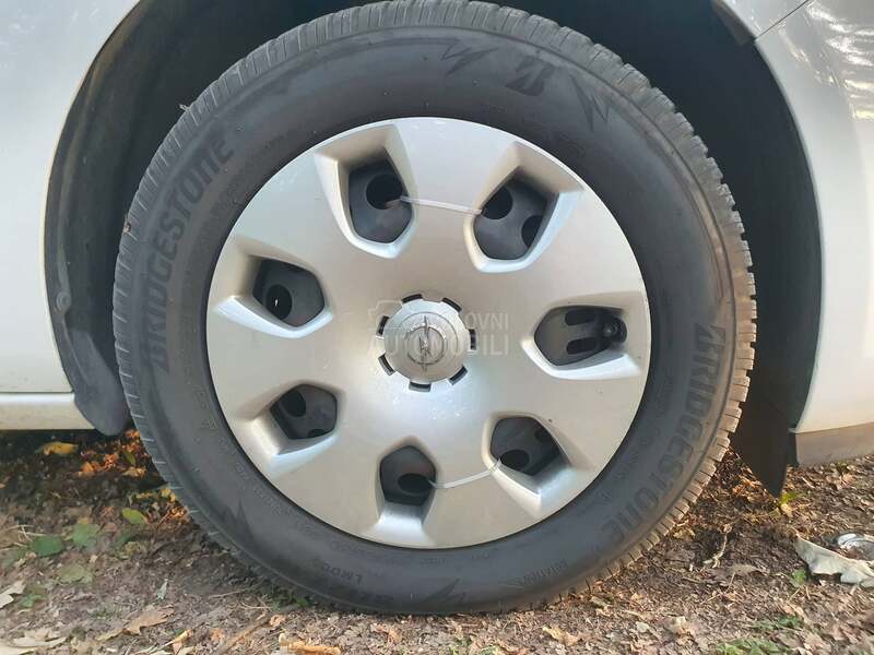 Opel Astra J 