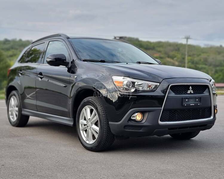 Mitsubishi ASX 1.8 DID PANO/XEN/CH