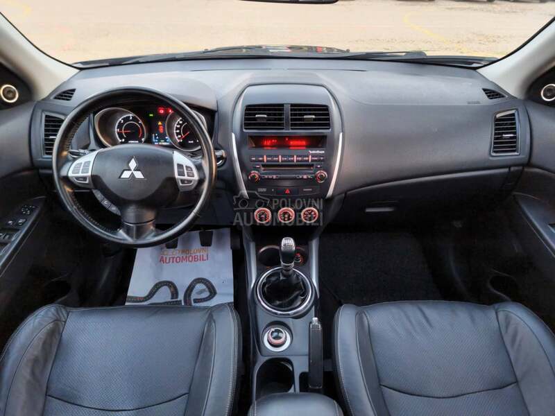 Mitsubishi ASX 1.8 DID PANO/XEN/CH