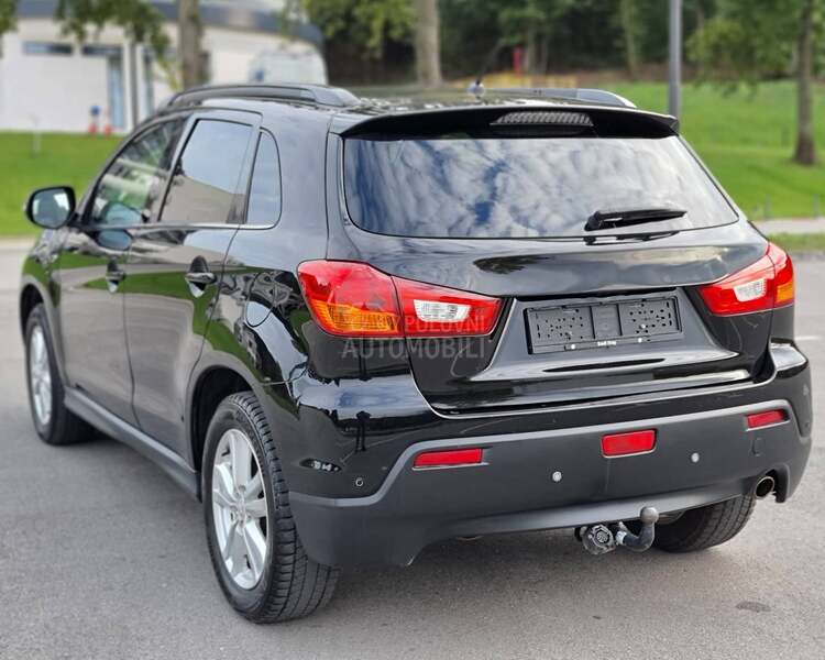 Mitsubishi ASX 1.8 DID PANO/XEN/CH