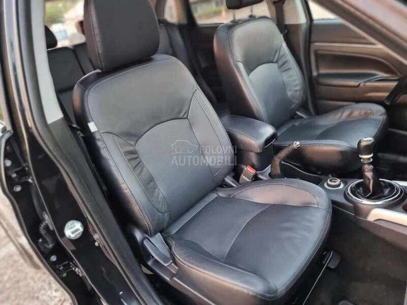 Mitsubishi ASX 1.8 DID PANO/XEN/CH