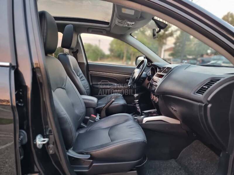 Mitsubishi ASX 1.8 DID PANO/XEN/CH