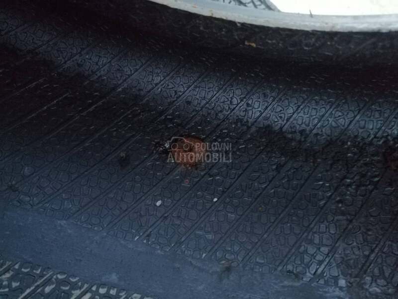 Goodride 215/55 R16 Zimska