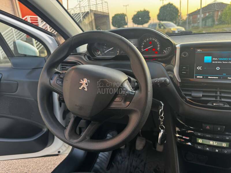Peugeot 208 1.6 BlueHDi