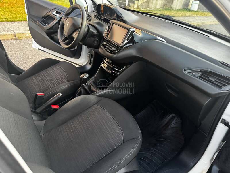 Peugeot 208 1.6 BlueHDi
