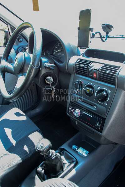Opel Corsa B 