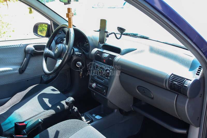 Opel Corsa B 
