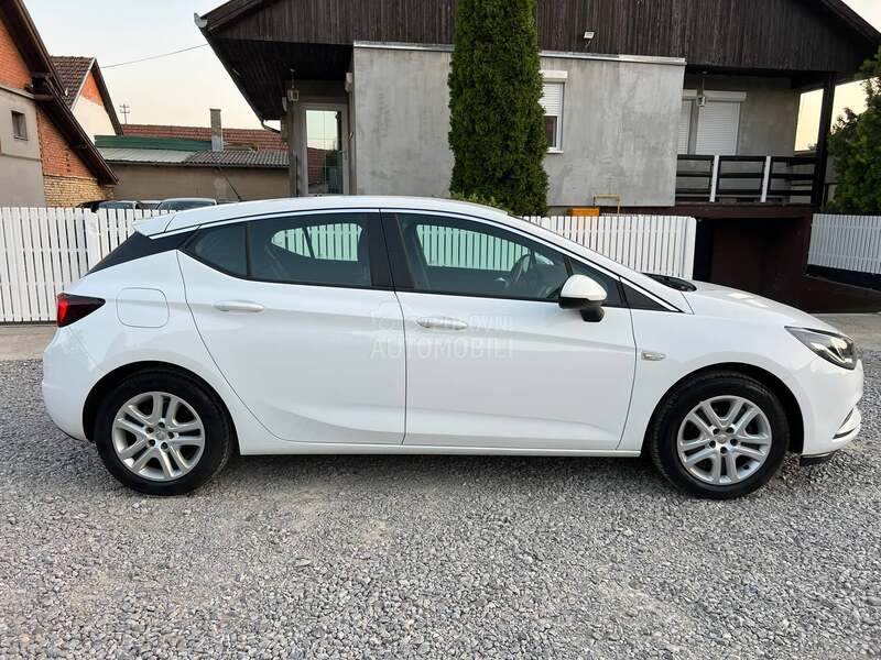 Opel Astra K NOVAAA