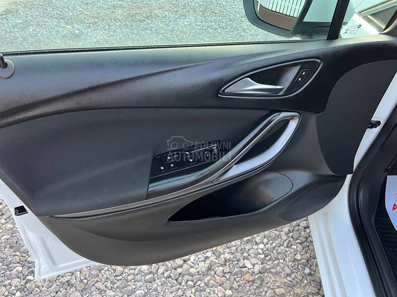 Opel Astra K NOVAAA