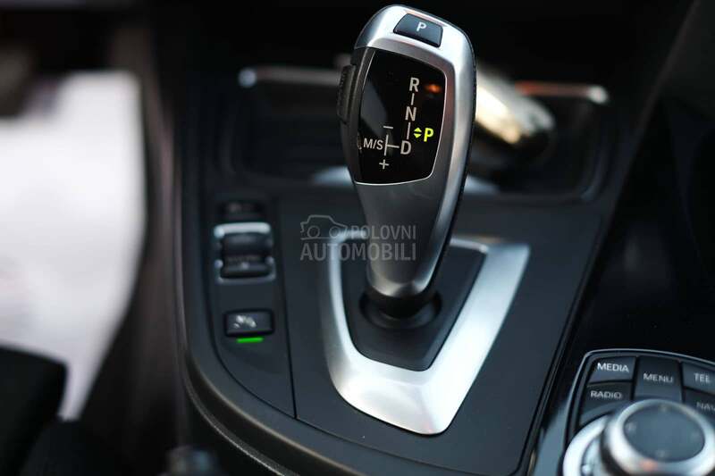 BMW 318 d SPORT Autom
