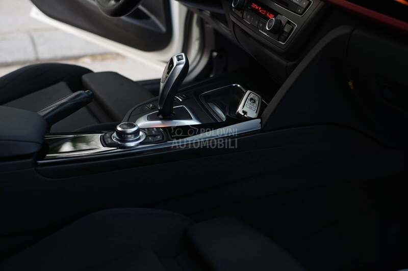 BMW 318 d SPORT Autom