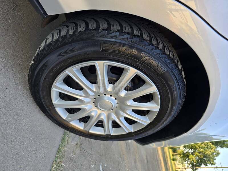 Ford B-Max 1,0scti