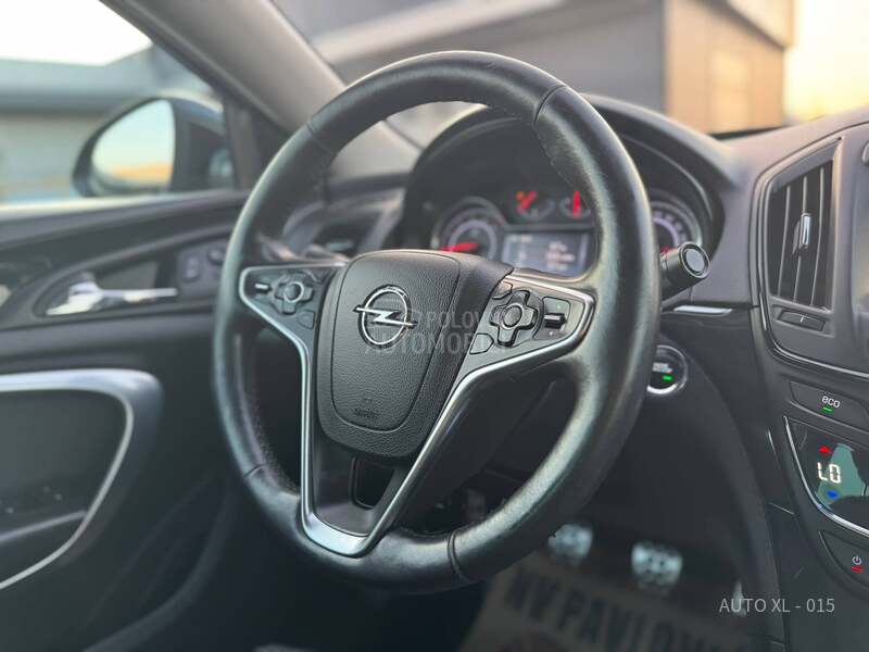 Opel Insignia 2.0 CDTI // F.ULL