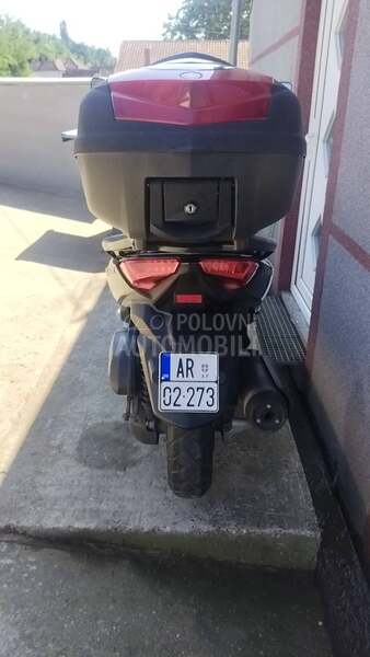 Yamaha xmax