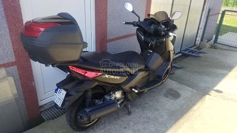 Yamaha xmax