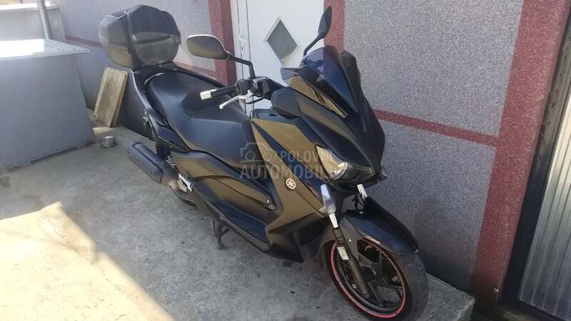 Yamaha xmax