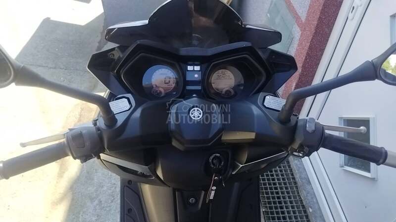 Yamaha xmax