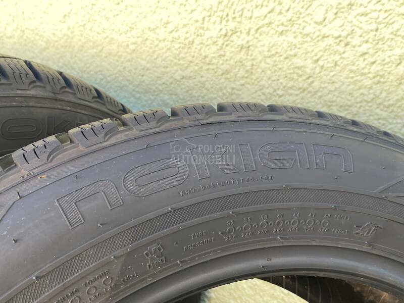 Nokian 235/55 R18 Zimska