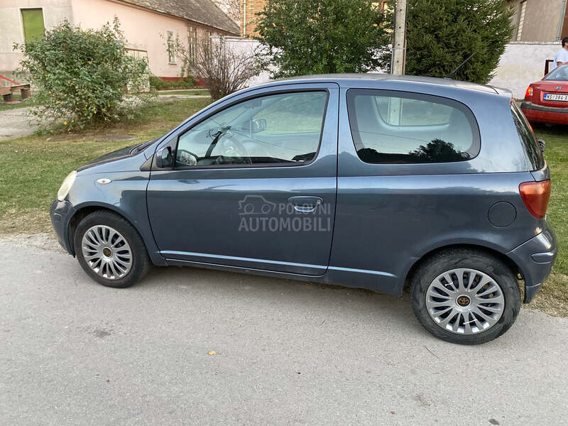 Toyota Yaris 1.0 vvti