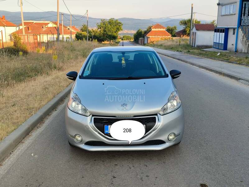 Peugeot 208 