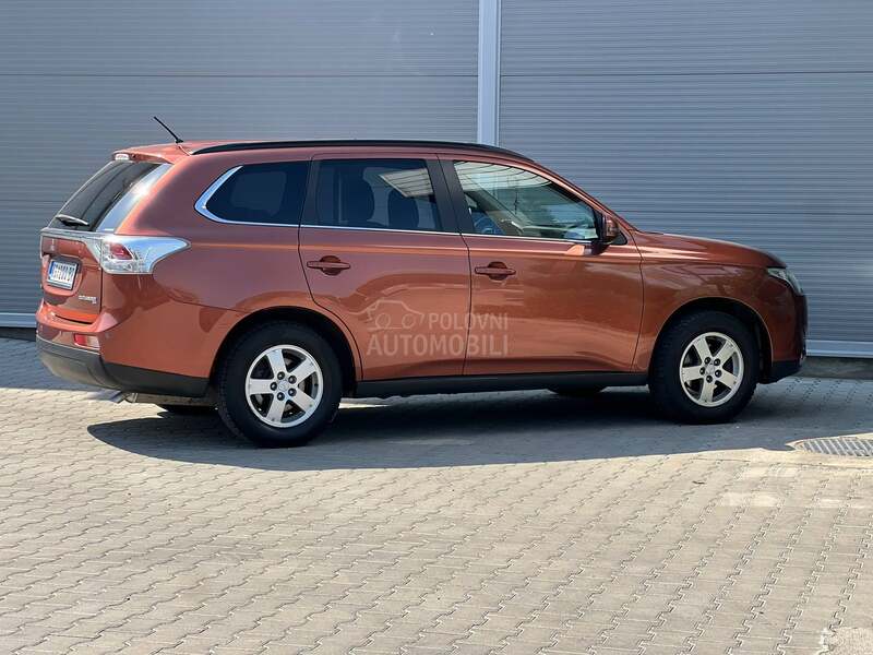 Mitsubishi Outlander 2.0