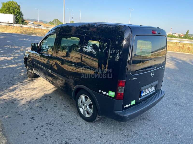 Opel Combo 1.6