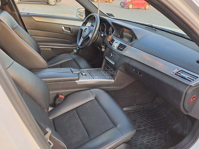 Mercedes Benz E 200 BLUETEC