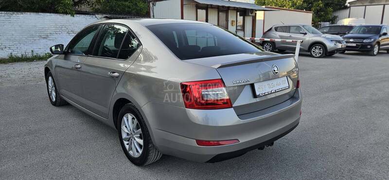 Škoda Octavia 1.6TDI/N.A.V.I