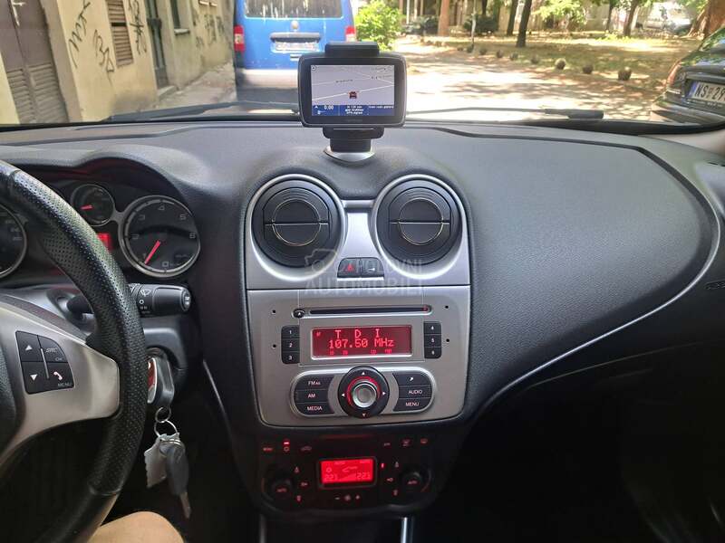 Alfa Romeo MiTo 1.3 m-jet L-E-P-A